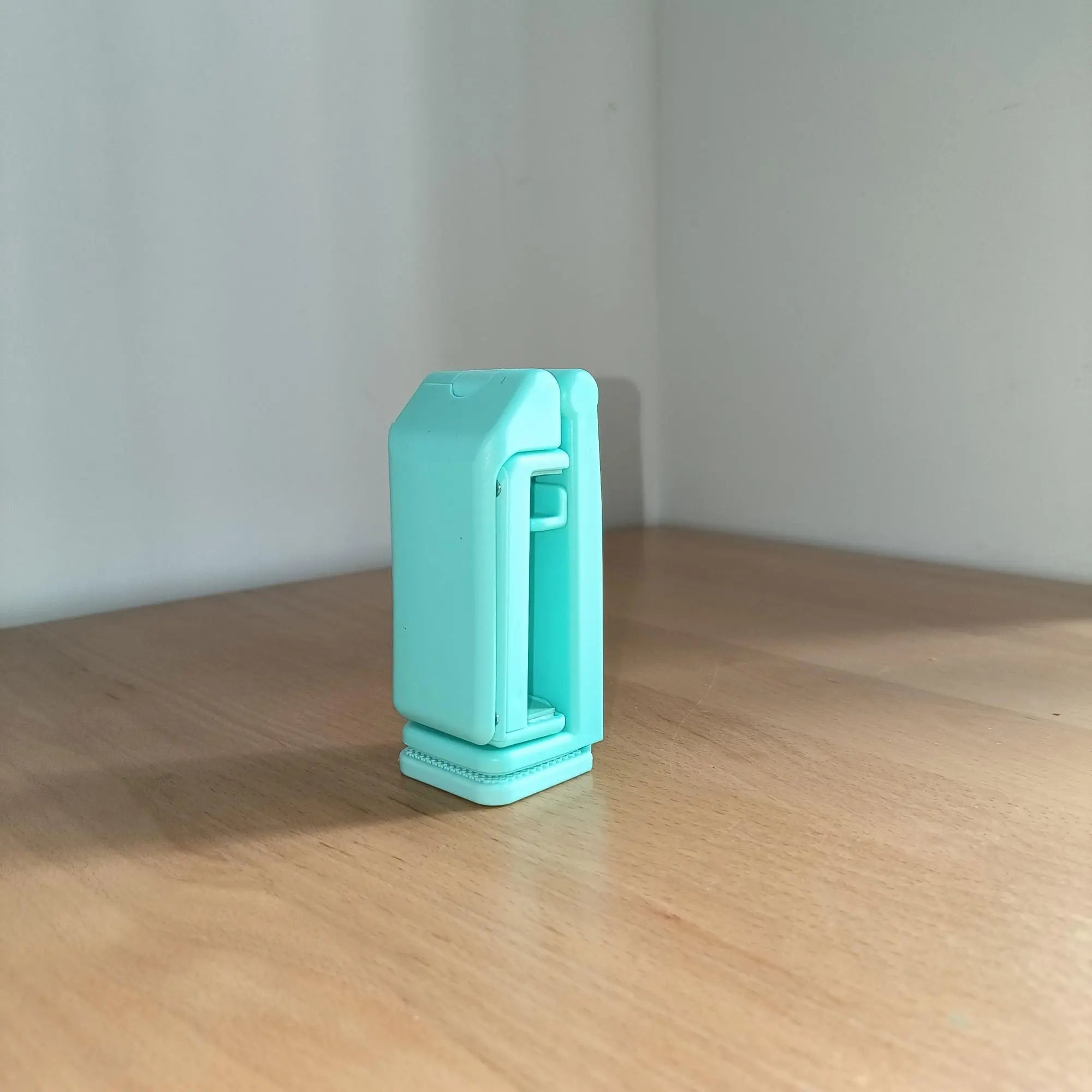 360 Degree Rotatable Multipurpose Phone Holder, 1 Count Universal Multi-Angle Adjustable Airplane Phone Rack for Flying Traveling, Business Trip